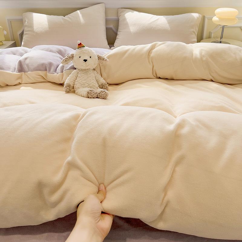 Thickened Milk Fleece Four-Piece Set, Solid Color Coral Fleece Bed Sheet Quilt Cover, Fleece Bedding Three-Piece Set