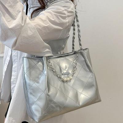 Niche Chain Bag for Women Fashionable Tote Bag Student Class Large Capacity Commuter Underarm Shoulder Bag