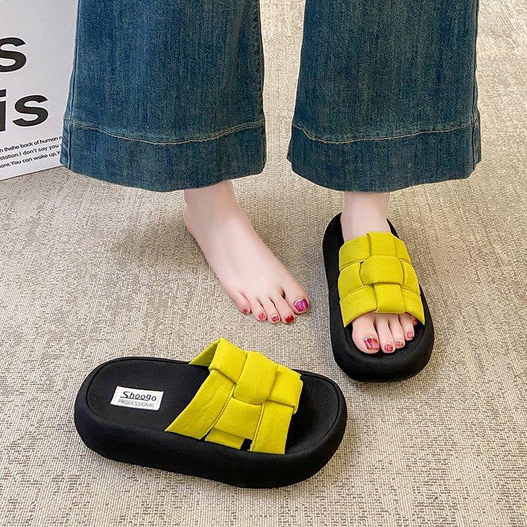 Woven Thick-bottomed Cool Slippers for Women's Outer Wear 2025 New Summer Height-increasing Fashion Slippers One-word High-end Sandals