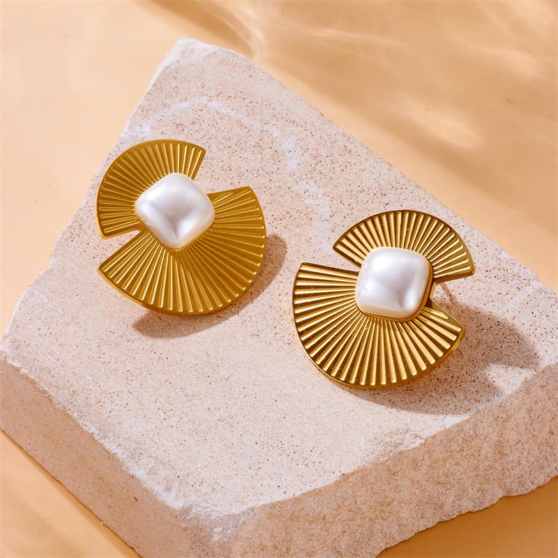 Gold Tone Sunburst Fan Shaped Stud Earrings with Square Pearl