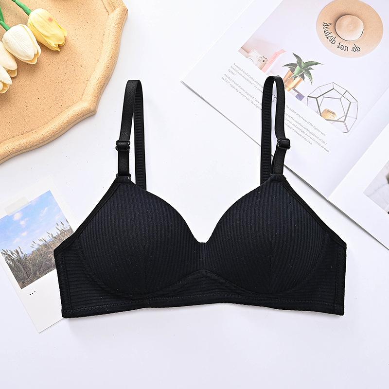 

Spring and summer cotton students have few stripes and no steel rings to gather. Thin bras are comfortable. 38/85ab through cup чорний