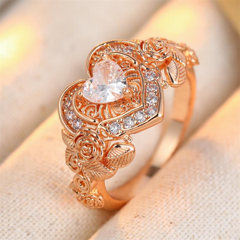 Classic Inlaid White CZ Heart Women's Ring Trendy Gold Color Hand Carving Daily Wear Party Jewelry Anniversary Gift