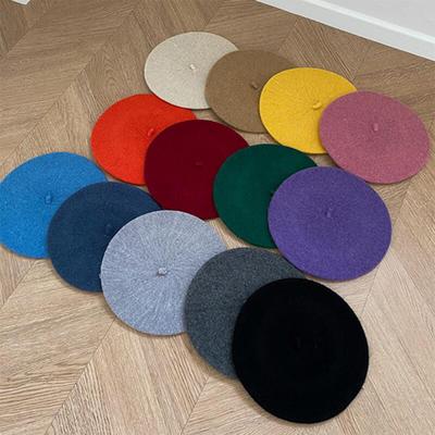 Pokrývky hlavy – Barety a kšiltovky