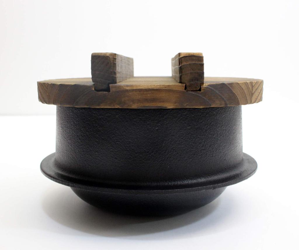 New Ikenaga Tekko Living with Iron Pot Rice Cooked with Gift Wrapping Single-serve