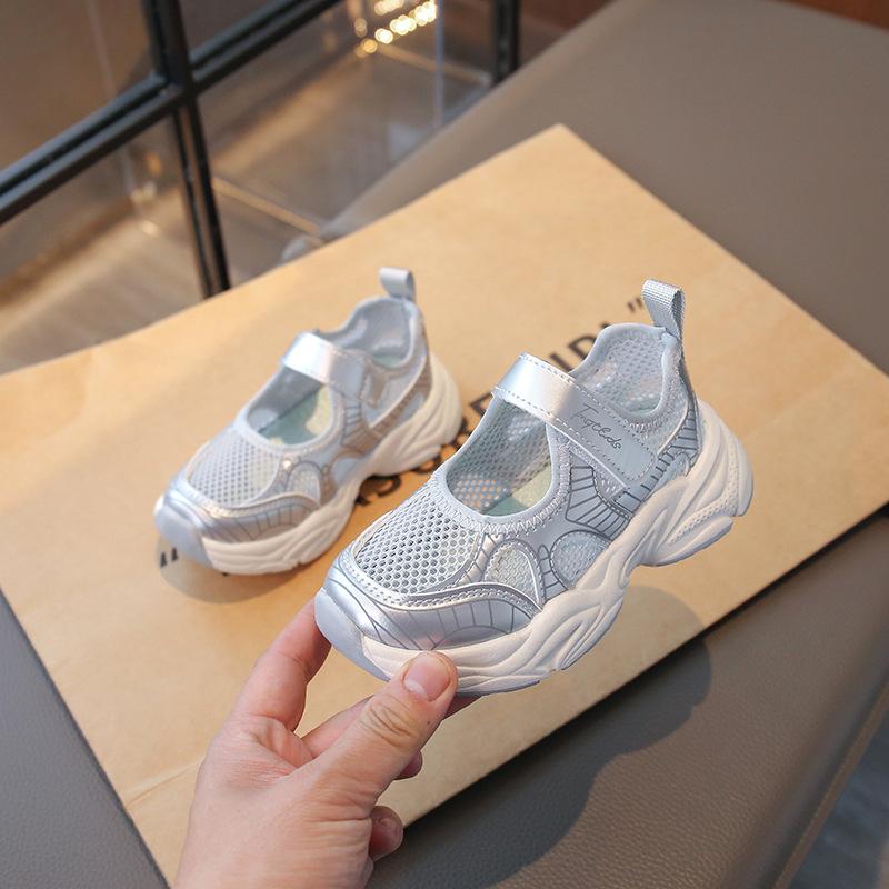 Girls Sandals Spring and Summer New Children's Shoes Soft Sole Fashion Sneakers Girls Casual Net Shoes Breathable