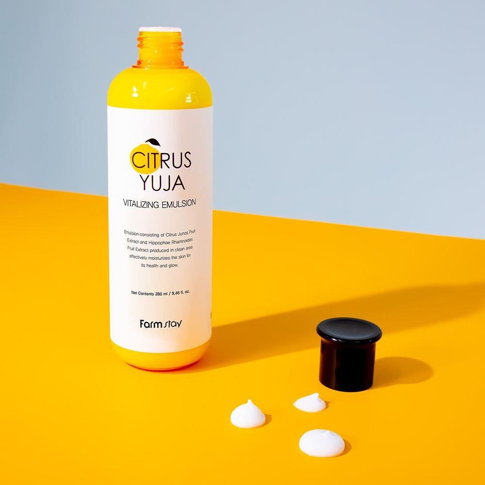 Farmstay Citrus Yuja Vitalizing Emulsion (280ml) - Hydrating & Nourishing
