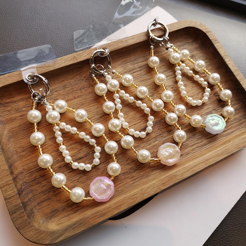 Mobile phone lanyard handmade beaded size pearl wrist chain pendant pendant women's short high-end pendant anti-loss
