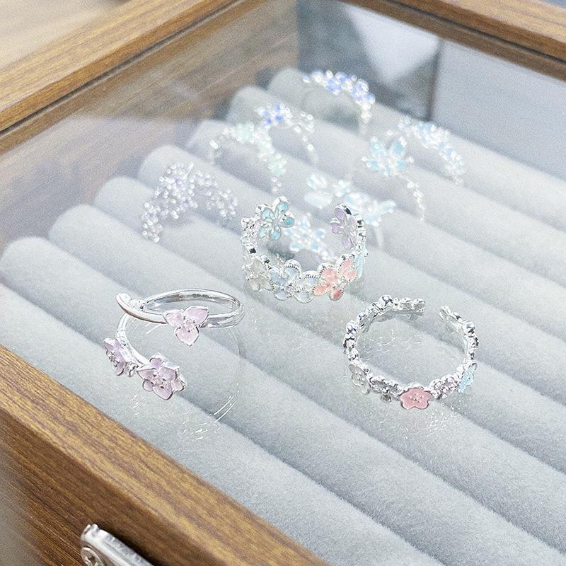 Cremefarbener Süßer Mädchenstil Emaille Tropföl Blume Offener Ring Exquisiter Nischen Hoher Sinn Ausländischer Schöner Ring