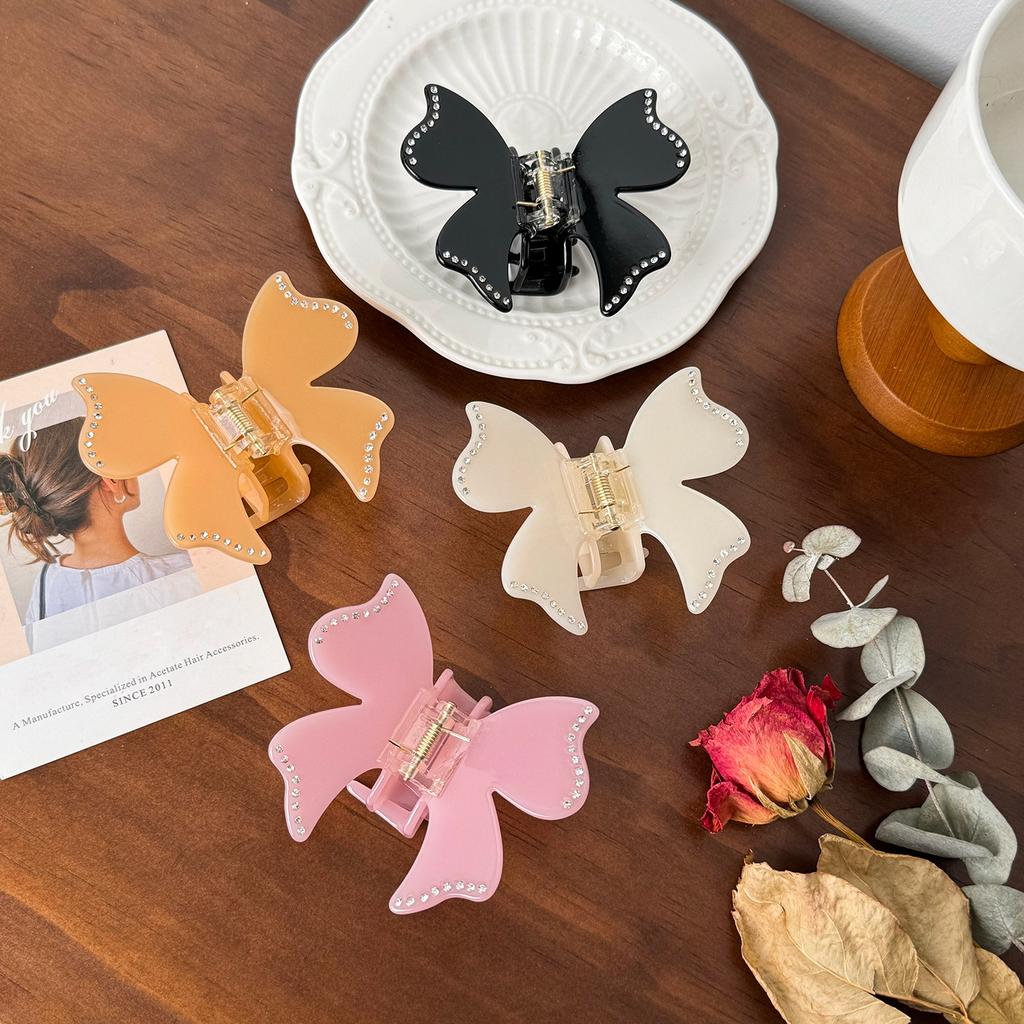 Butterfly Design Luxurious Hair Claw Clip For Women Attractive Versatile Fashionable Accessory