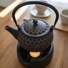 Cast Iron Kettle Bee 1.8L For Tea + Warmer + Fork