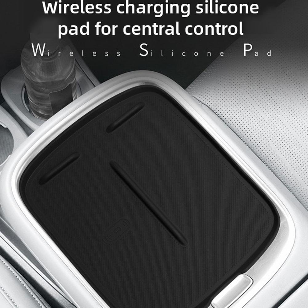 Silicone Wireless Charging Pad For 25 For Leapmotor B10 2025 2026 Mobile Wireless Charging Anti-Slip Mats Interior Accessiories
