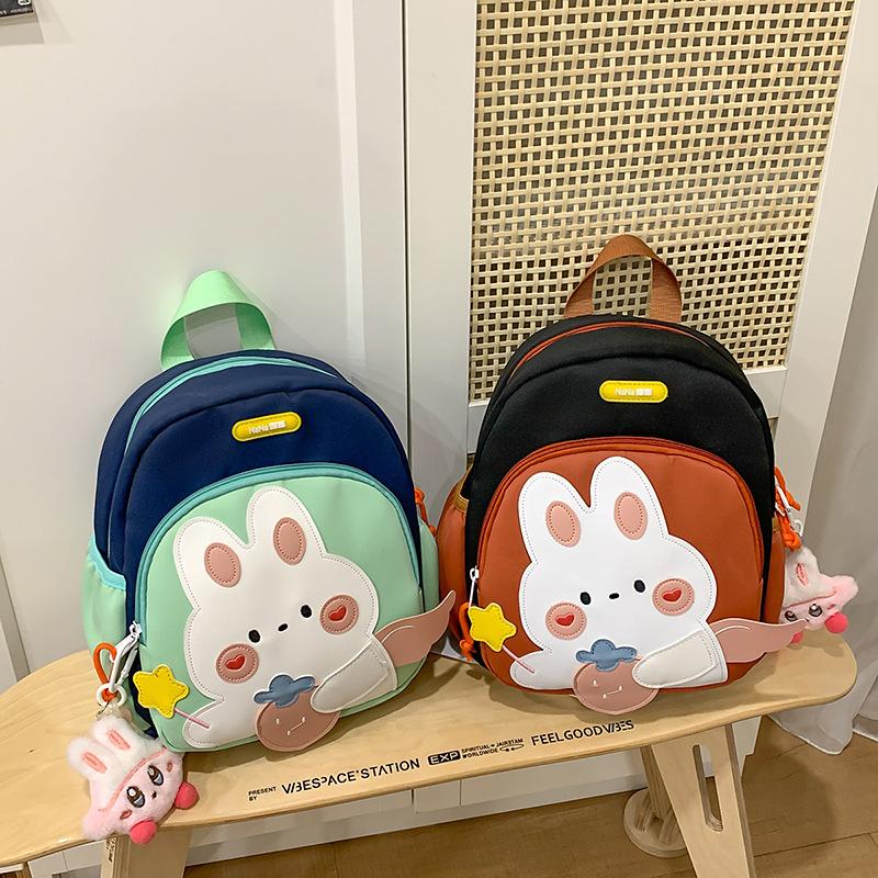 New Kindergarten Schoolbags Small Classes Cute Little Bears Children's Backpacks Backpacks for Hiking and Leisure.