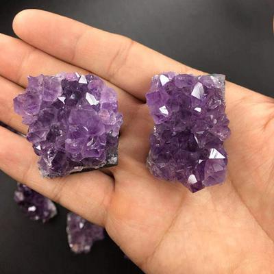 Natürlicher Amethyst-Cluster-Quarzkristall-Mineralexemplar, Heilstein, raues Erz