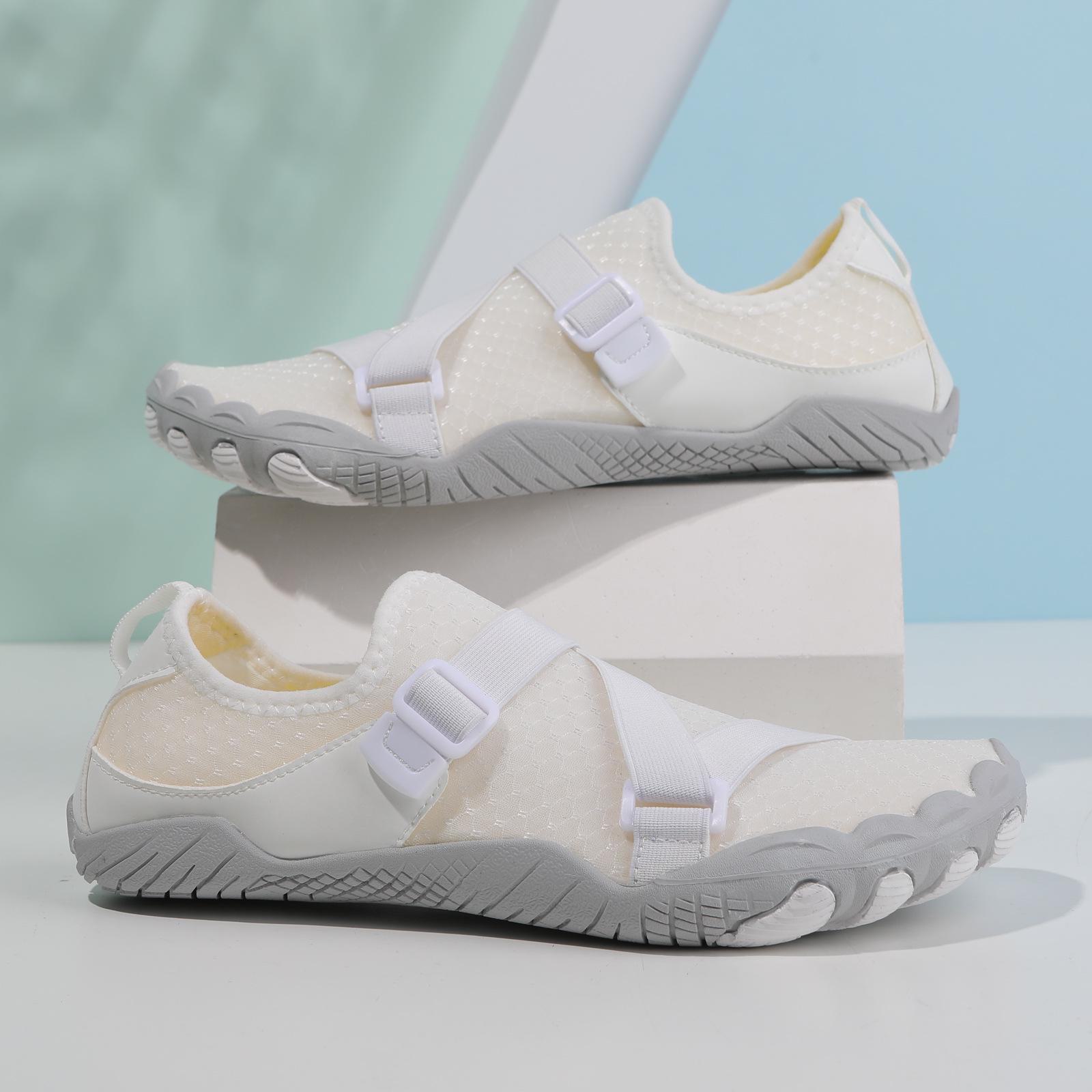 

Многофункциональная обувь для активного отдыха с пятью пальцами: Идеально подходит для пляжного отдыха, речного туризма, дайвинга, плавания, езды на велосипеде и пеших походов. 36