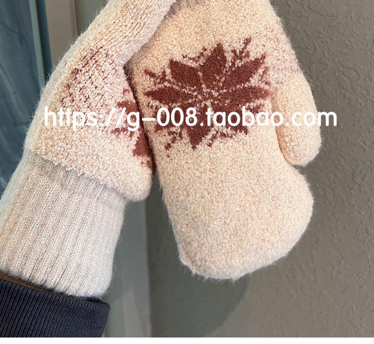 Women's Snowflake Insulated Velvet Gloves: Windproof & Warm for Winter Cycling Outdoors