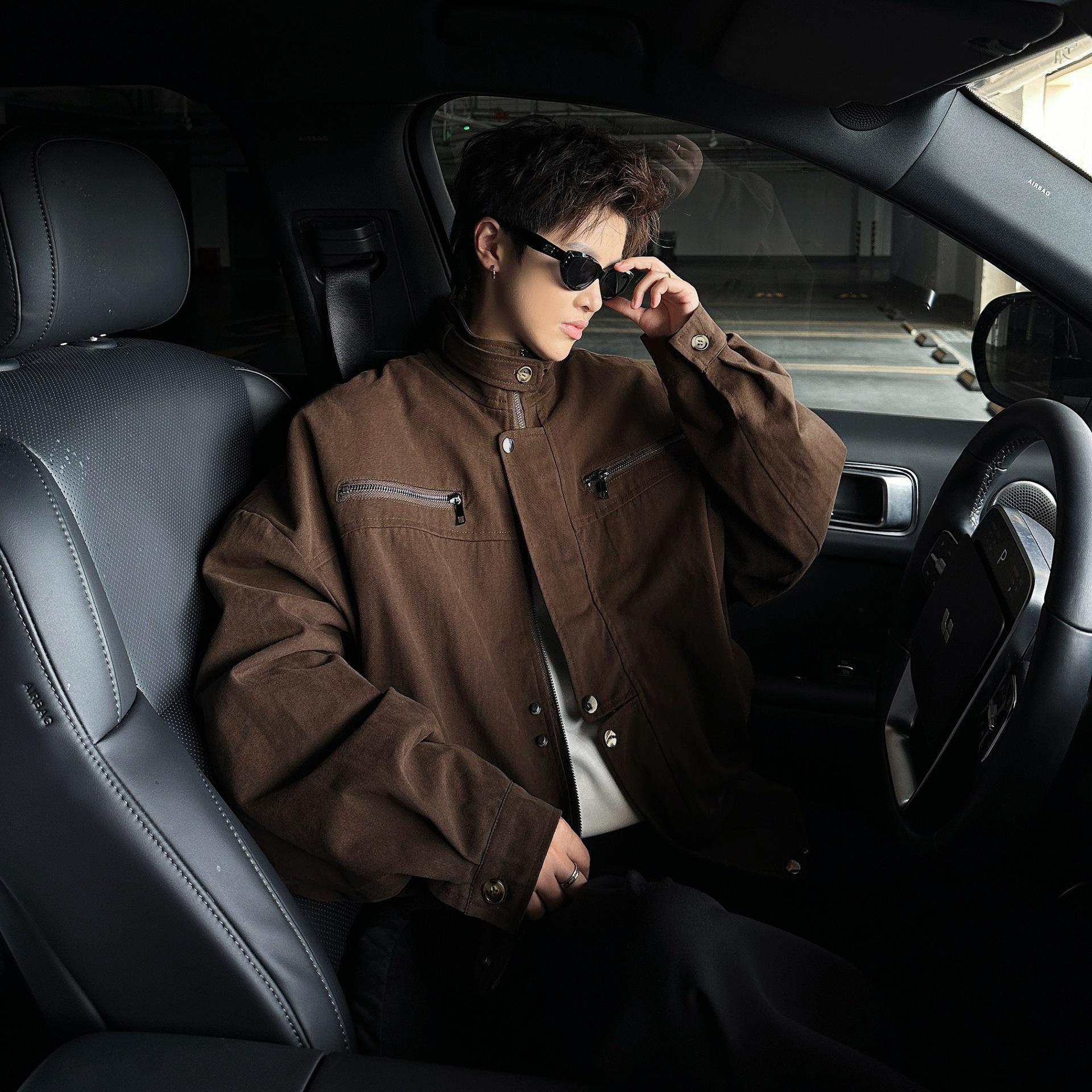 

Unisex Retro Barn-Style Stand Collar Jacket: Trendy Loose Casual Autumn Outerwear 2XL коричневий