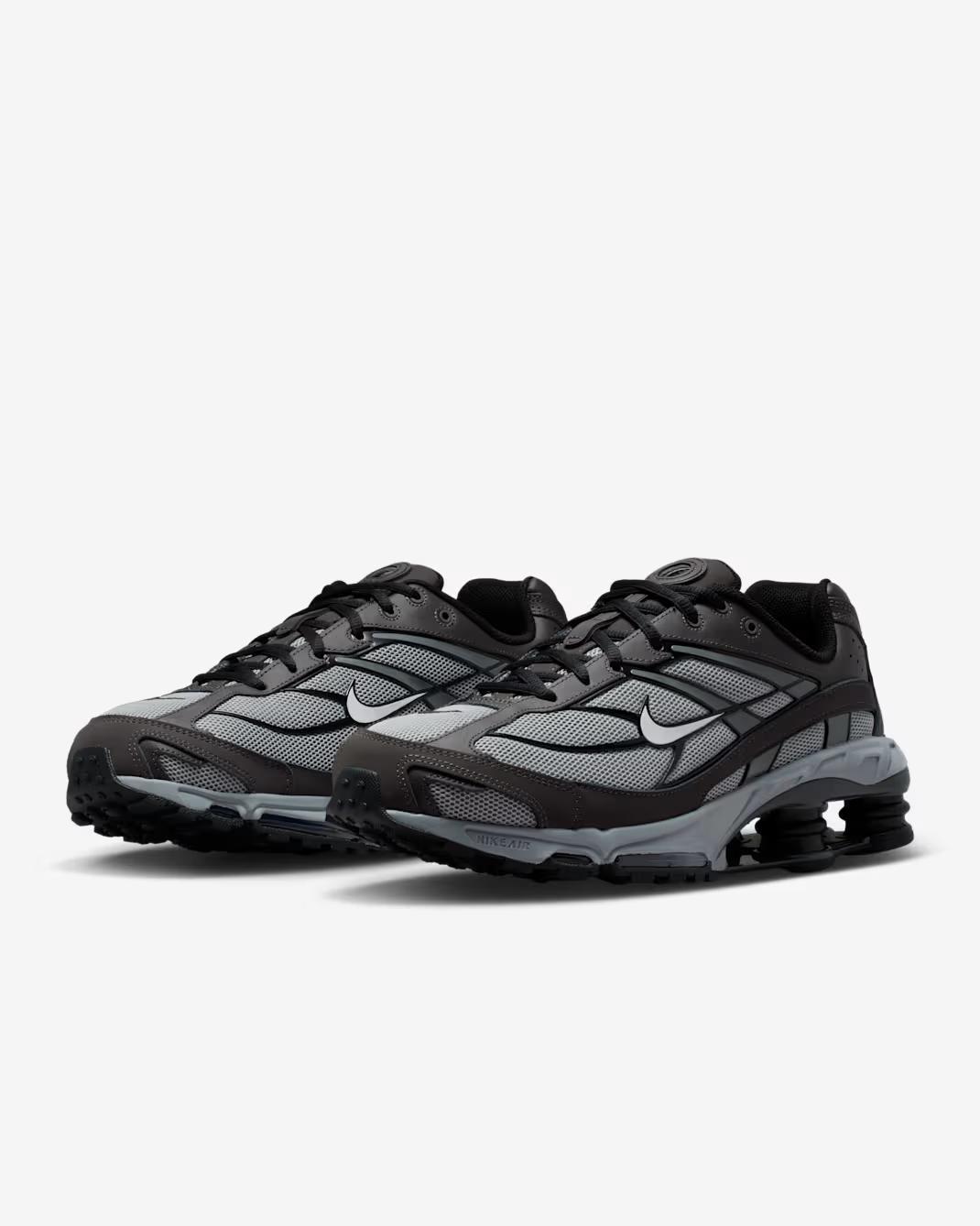 IO4296-001 Nike Shox R4 Ride 2 Light Smoke Grey Medium Ash Black (Men s) 10