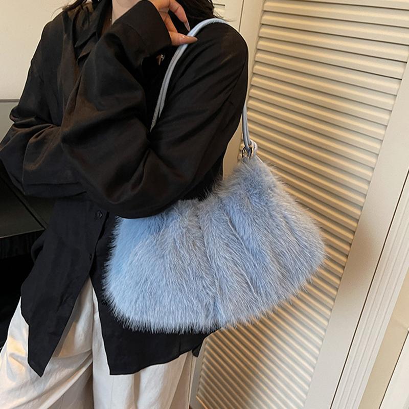 Women's Large Capacity Shoulder Bag Solid Color Plush Imitation Fur Handbag For Autumn And Winter Fashion