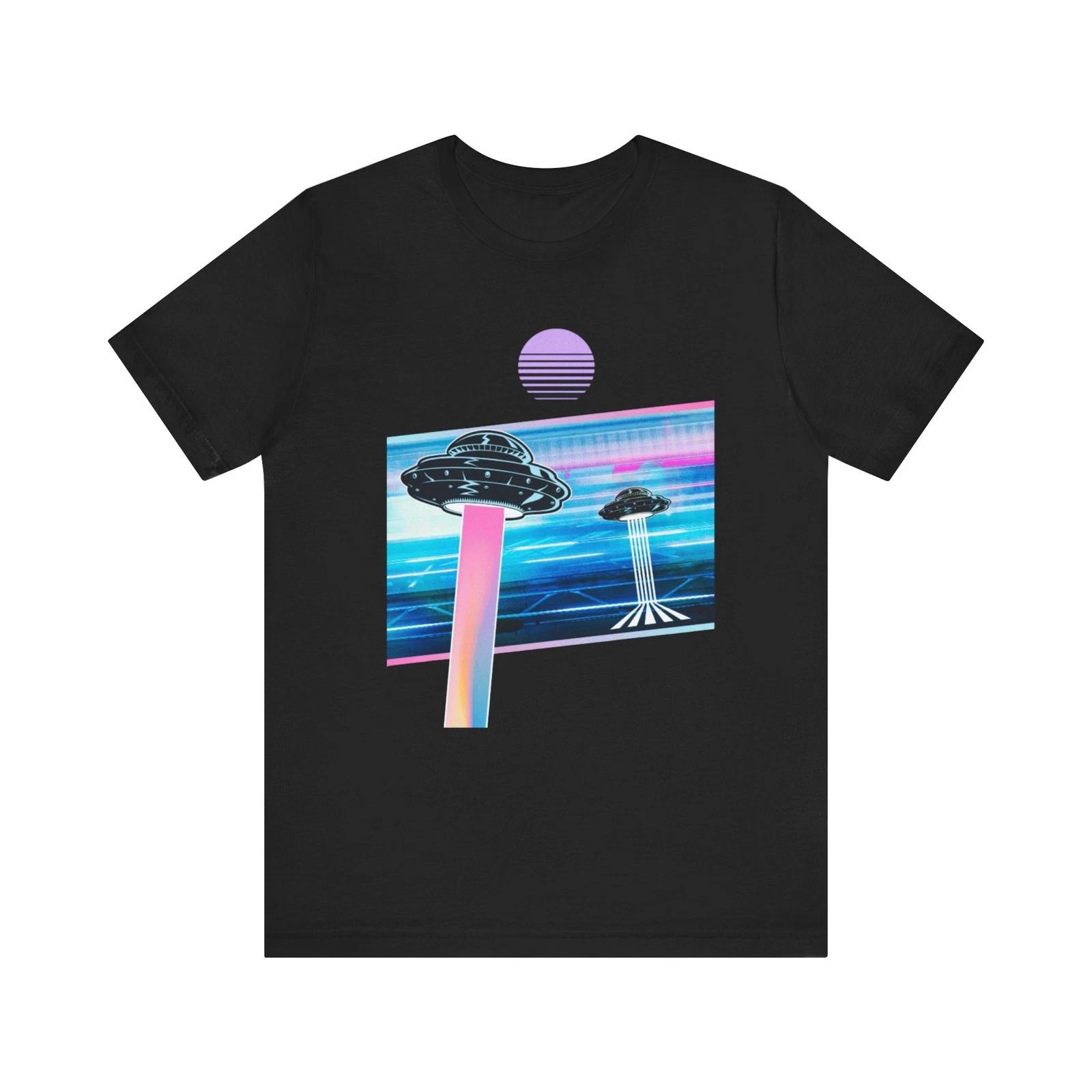 Vaporwave UFO Abduction T-Shirt | Retro Sci‑Fi Aesthetic M