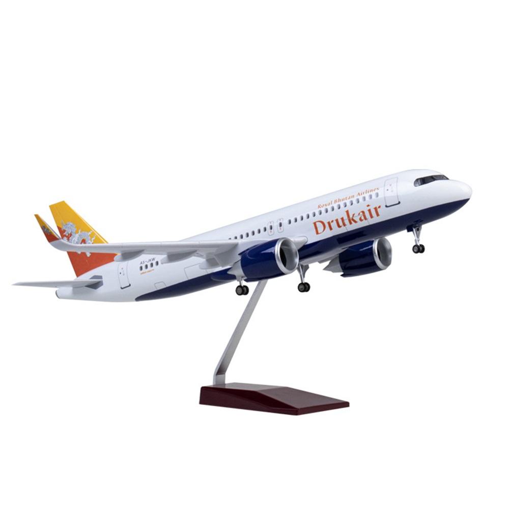 

47CM 1/80 Scale Airbus Airplane A320 NEO Drukair Airlines Model Toy Light With Wheel Landing Gear Diecast Resin Plane Collection