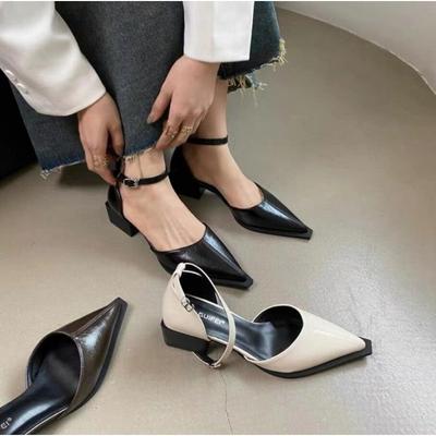 Schnalle Hoher Absatz Damenschuhe 2025 Frühling/Sommer Neu Französische Dicke Absätze Pumps Retro Spitze Dicke Absätze Gladiator Sandalen Damen