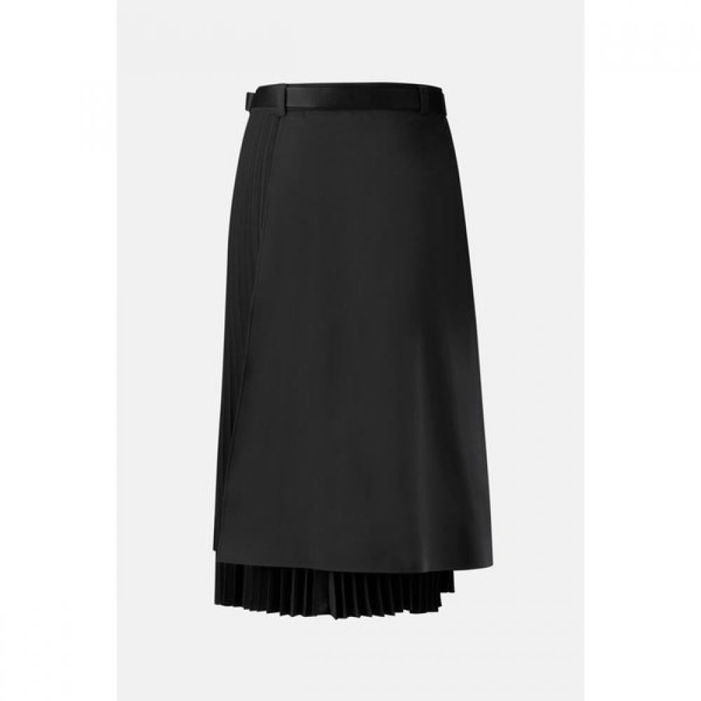 KOLON SPORT Women Hybrid Pleats Skirt Jkpom25252blk