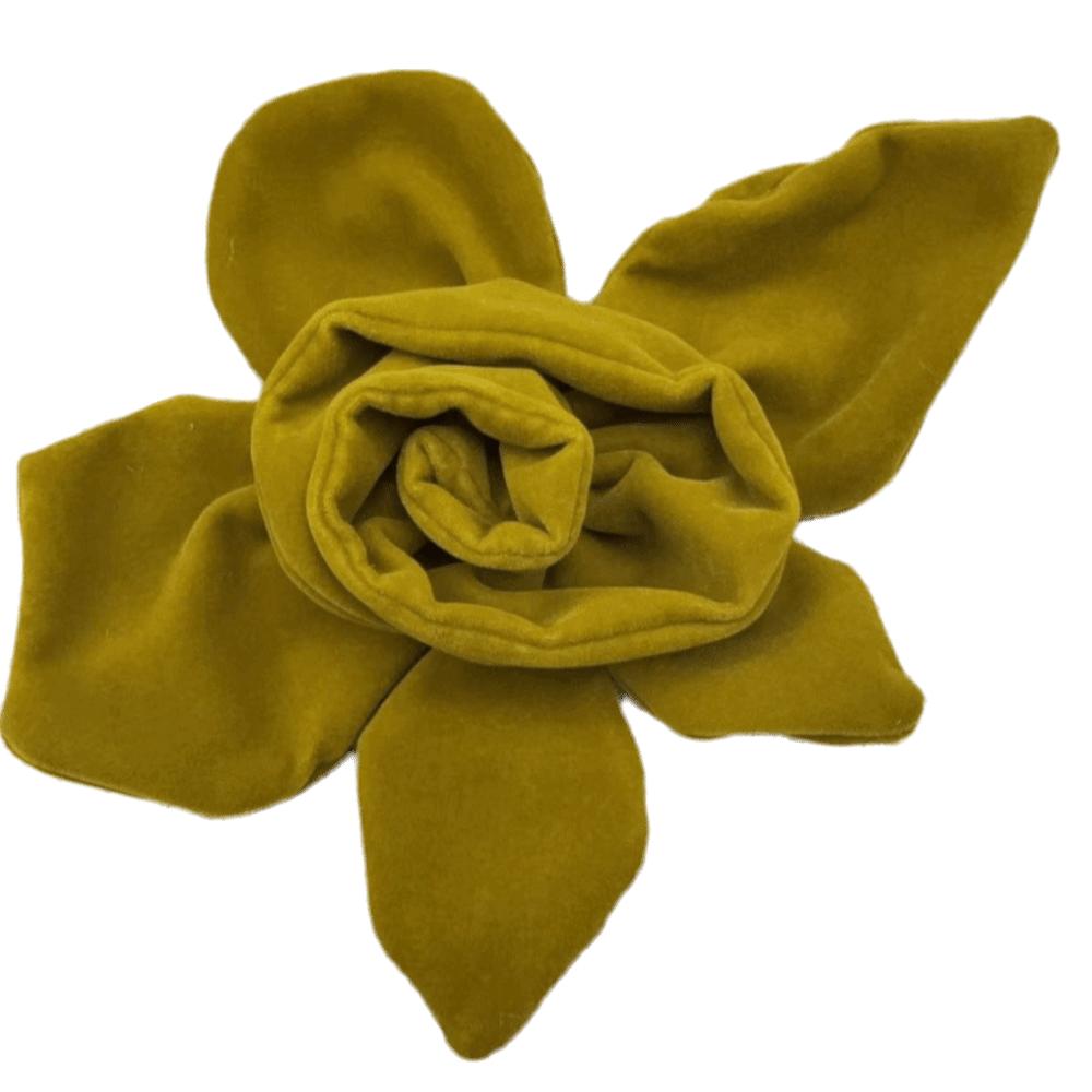 

Exquisite Velvet Fabric Flower Brooches Handmade Soft Fabric Withered Rose Brooch Lapel Pins Women s Jewelry Accessories жовтий