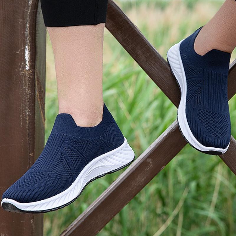 Fashion New Men's Casual Sneakers Mesh Vulcanized Shoes Soft Sole Non Slip Outdoor Mens Running Shoes Durable Men Shoes Tenis Masculino