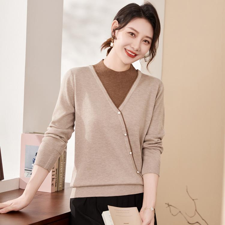 Semi-turtleneck Sweater Female Grandmother Fake Two-piece Thickened Knitted Sweater 2025 New Autumn and Winter Velvet Knitted Bottoming Sweater