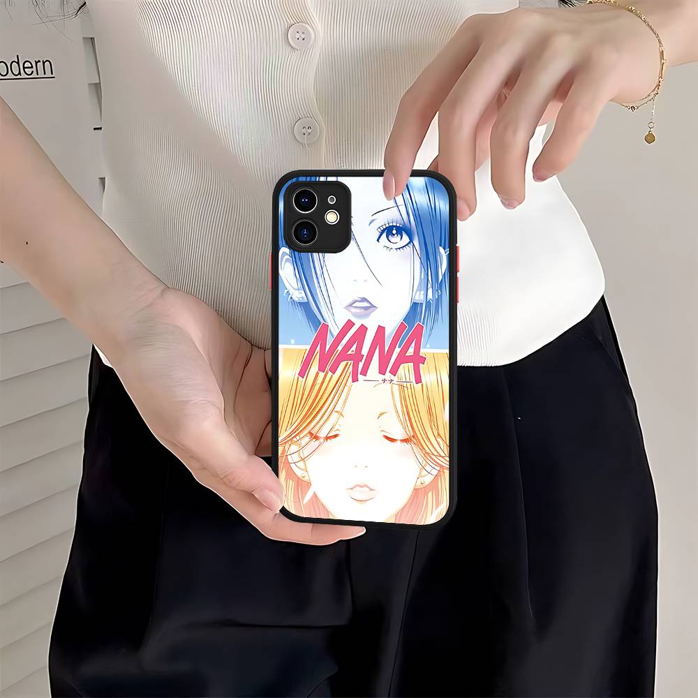 

Comics Oosaki Nana Hot Japan For IPhone 16 15 14 13 12 11 Pro Max X XS MAX Plus Translucent Black Phone Cover iphone X