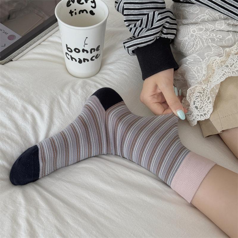 Sweet Striped Socks, Versatile Mid-calf Socks for Women in Spring and Autumn, Brown Boneless Pile Long Socks