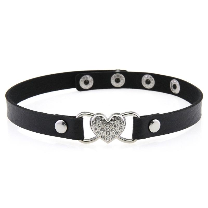 

Універсальне шкіряне намисто-серце з акцентом зі стразів, ідеальне для будь-якої нагоди, як для повсякденного, так і для офіційного заходу чорний
