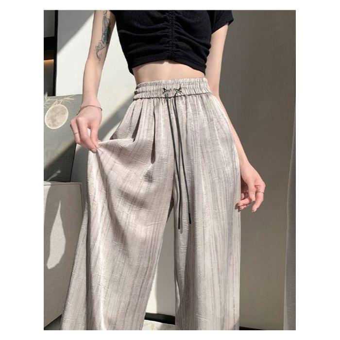 Pantaloni cu picior larg din mătase de gheață satinată cu imprimeu cerneală, stil subțire pentru vara 2025, design cool Yamamoto cu drapaj plisat.