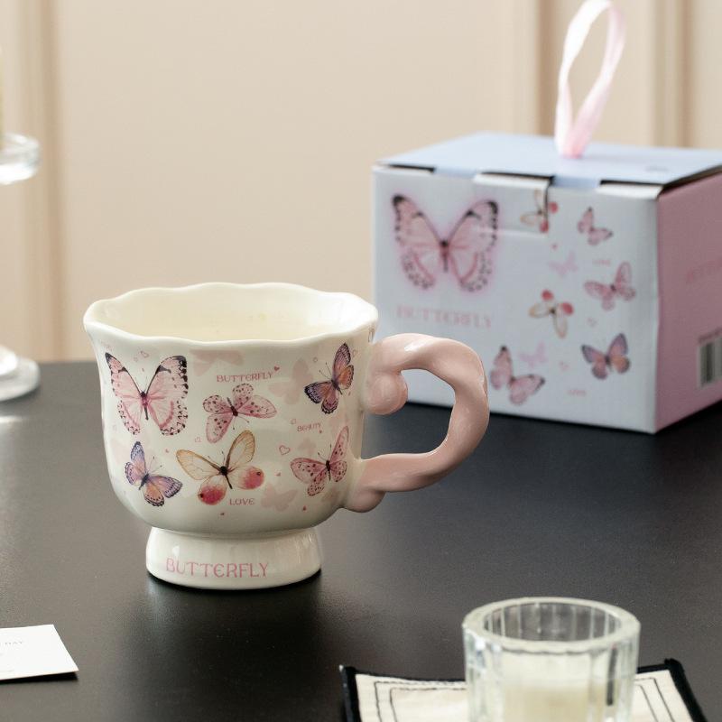 

Высококачественная керамическая кружка-кубок с бабочкой, чашка для питья воды, парная кофейная чашка, практичный подарок для офиса и дома about 400ml