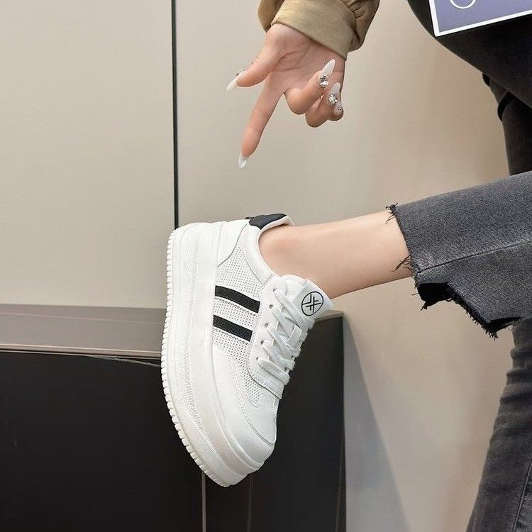 Breathable Little White Shoes Women's 2025 Spring and Summer New Wear-resistant Thick-soled Casual Sports Women's Shoes Versatile and Popular Boar