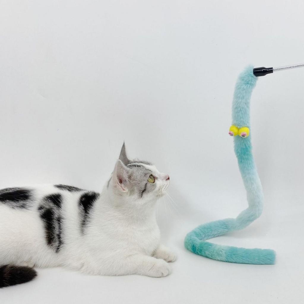Cat Long Caterpillar Cat Amusing Stick Super Cute Big Eyes Plush with Bell Bite-resistant Plush Cat Toy
