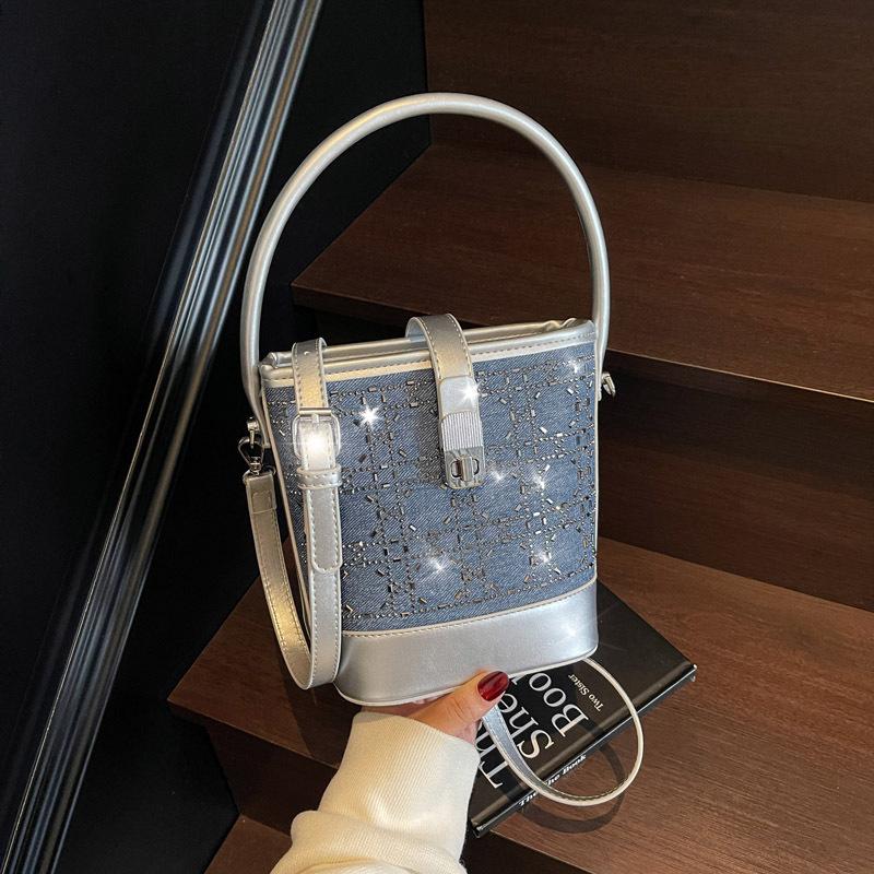 Textured Bucket Bag New Spring and Summer Women's Handbag Fashion Splicing Shoulder Bag Commuter Messenger Bag