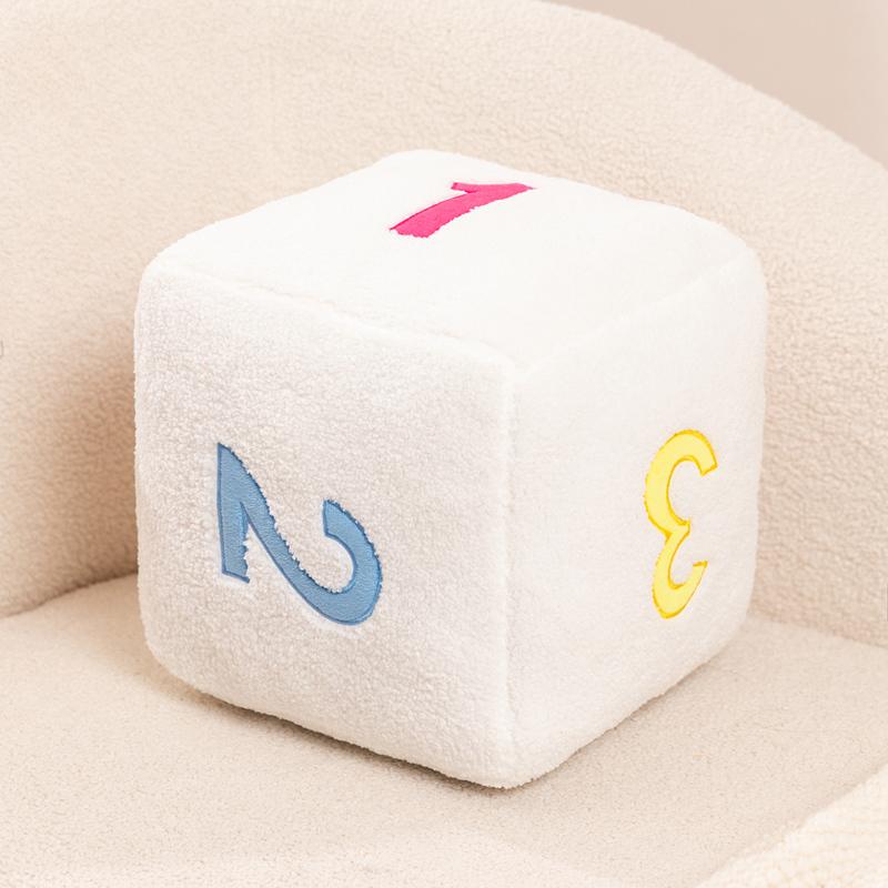 12/24cm Meerkleurig Simulatie Dobbelsteen Pluche Speelgoed Met Cijferstippen Zacht Gevuld Knuffelkussen Slapen Schattig Sofa Decoratie Cadeau Jongen Meisje 24cm