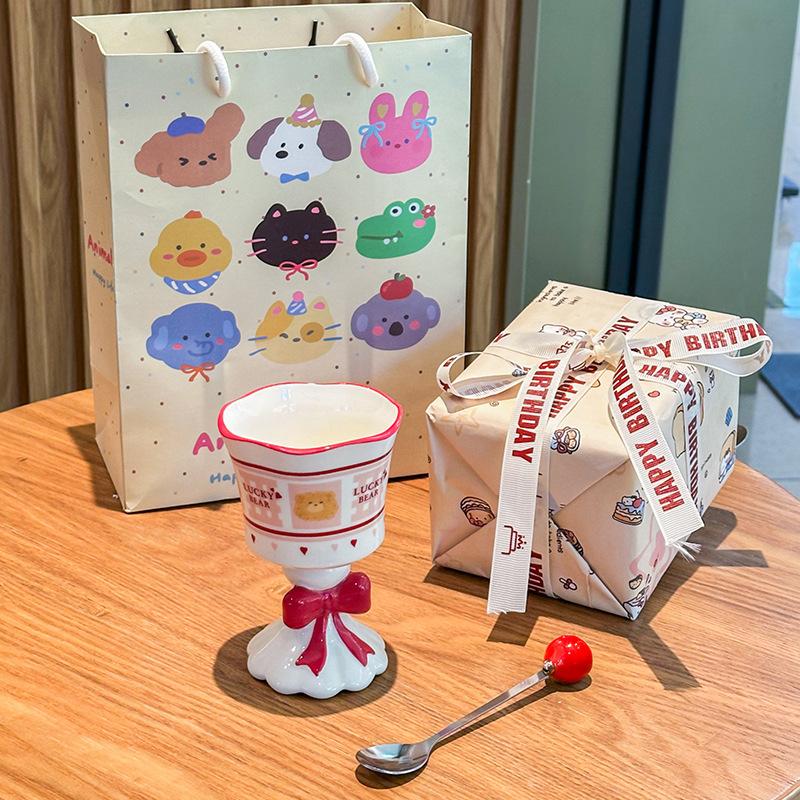 Give Your Best Friend a Birthday Gift, Cute and High-value Bear Cup, Soft and Cute Ceramic Mug, and Female Souvenir Gift Box.