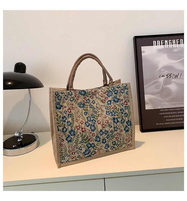 

Fashionable Large Shoulder Tote Bag For Women In Eye-catching Colors Ideal For Trendy Daily Wear синій