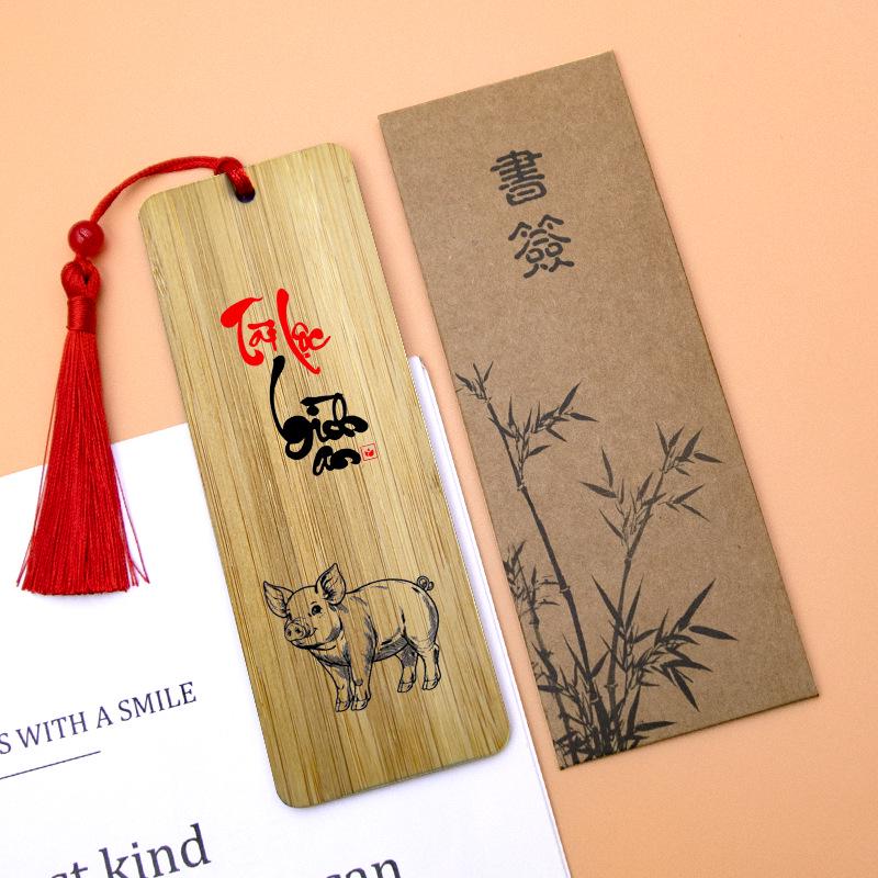 Bamboo Zodiac Bookmark with Blessing Words - Wooden Pendant Gift for Students & Friends