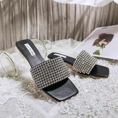 Mode Pantoletten mit niedrigem Absatz Sommer Neu Eckige Zehenpartie Offene Zehenpartie Kristall Schnalle Set Fuß Rutschfest Abriebfest Eckiger Absatz Schuhe