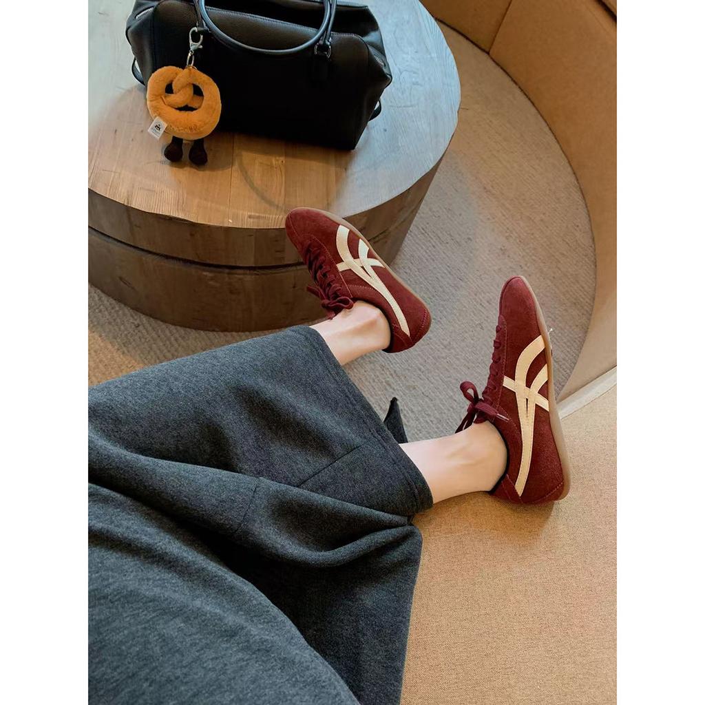 2025 Autumn New Fashionable Contrasting Color Lace-up Flat-bottom Soft Baseplate Shoes Casual Retro Leopard Print Forrest Training Shoes Women