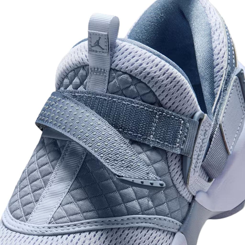 Air Jordan Jordan Trunner LX Ghost Ashen Slate Damen Sneaker Grau Reflektierend-Silber HQ2164-010