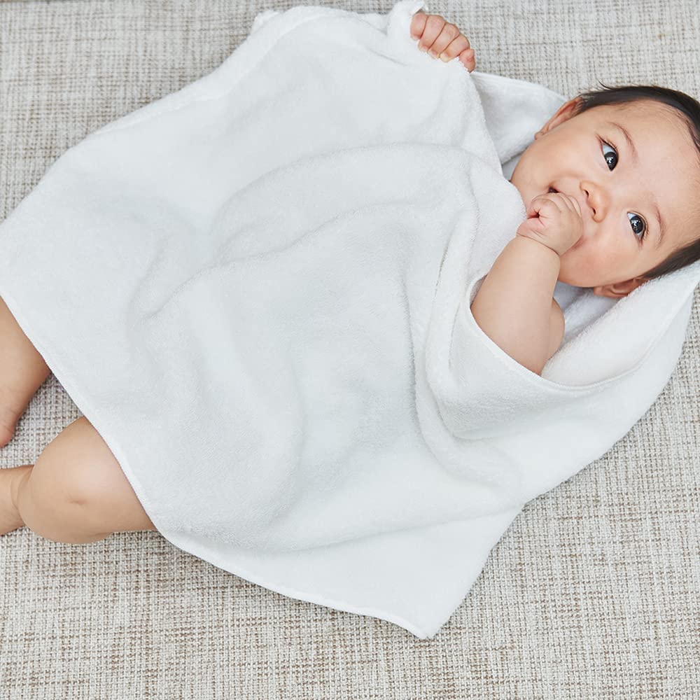 h concept h tag Bath Towel Gift Set, White + White (DH-041-WH), Set of 2, Hangable, Compact Size, Perfect Gift for New Homes, Made in Japan