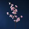 109cm Kunstige Kirsebærblomst Silke Blomster Falsk Lang Gren Sakura Plomme Bukett for Bryllupsfest Hjem Rom Vase Dekorasjon