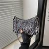 Niche Design Shoulder Bag Versatile Popular New Bag Foreign Style Handbag Fashionable Retro Leopard Print Underarm Bag