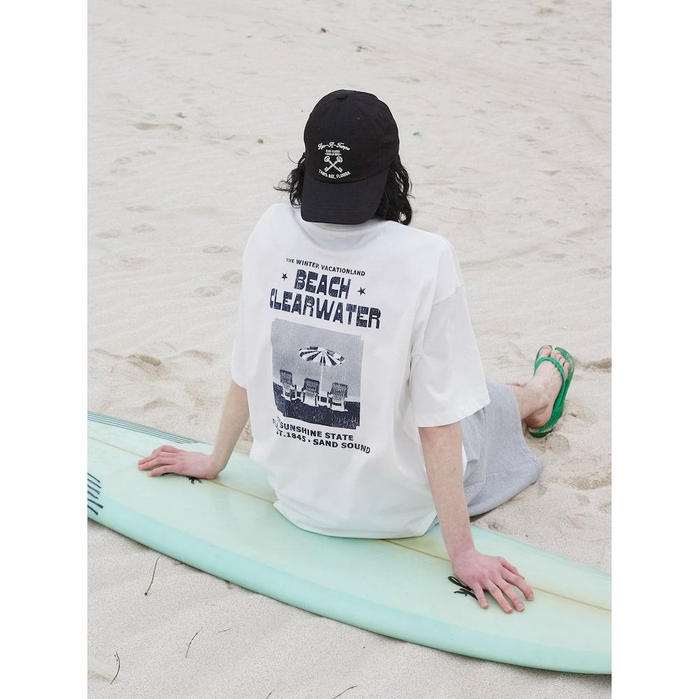 Saendeusaundeu (Unisex) Beach Graphic Oversized Short Sleeve T-Shirt Ivory