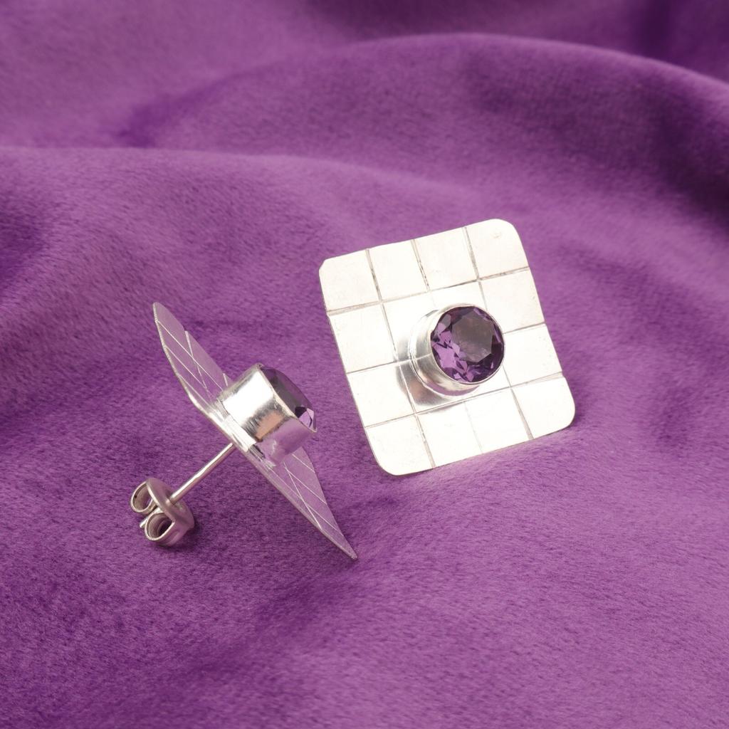 Round Natural Amethyst Sterling Silver Mother Gift Stud Post Butterfly Earrings EE-146-4