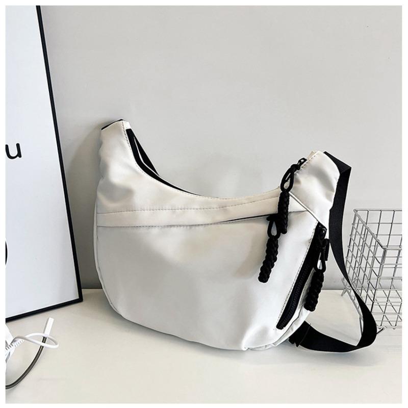 Fashion commuter large-capacity shoulder bag women's spring and summer new casual versatile tote bag underarm bag